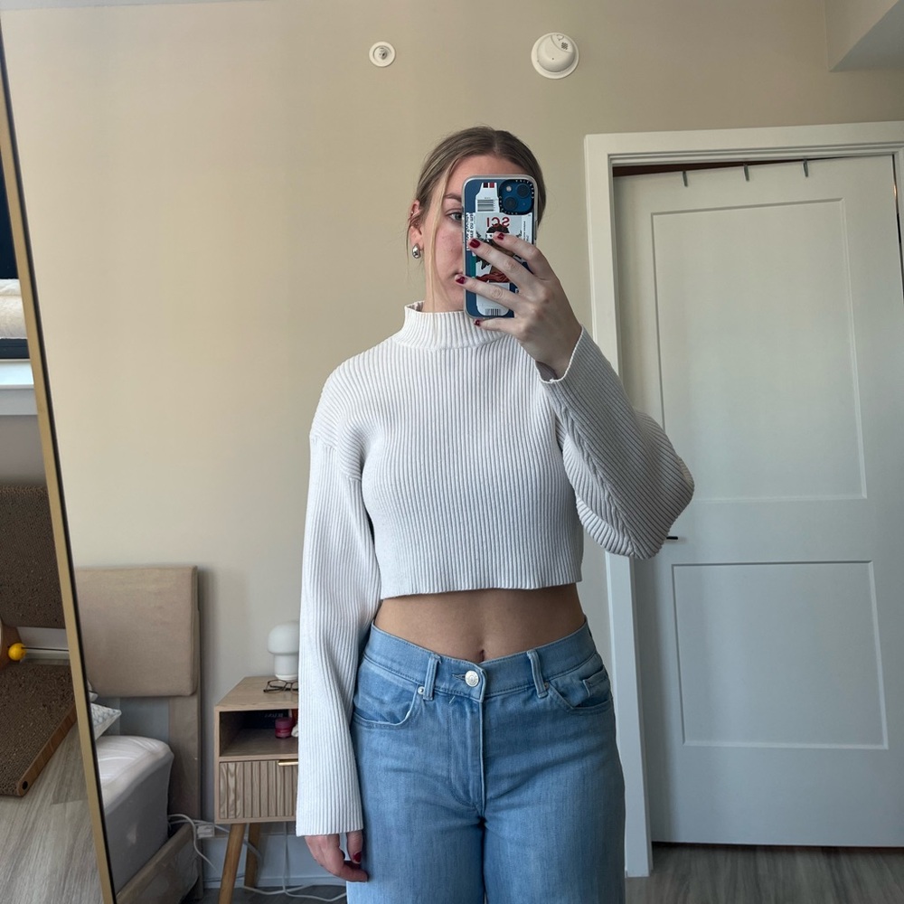 Bershka White Cropped Turtleneck Sweater